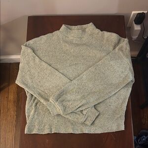 Women's Gray/Green Sweater